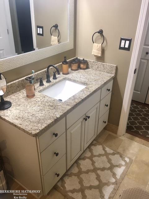 54 Nevada Avenue Rochester, MI 48309 - Photo 7 of 23 31341612-6.JPG