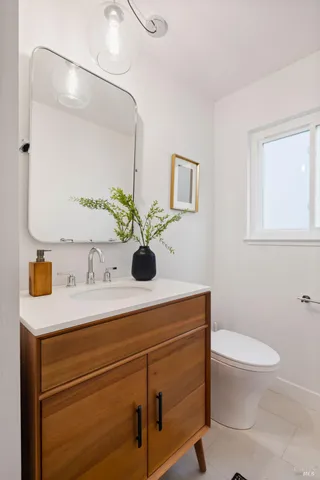 $2,725,000 | 202 Riviera Circle, Larkspur, CA 94939