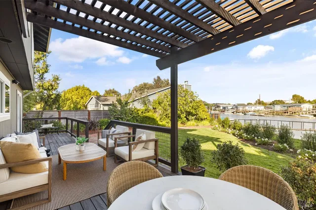 $2,725,000 | 202 Riviera Circle, Larkspur, CA 94939