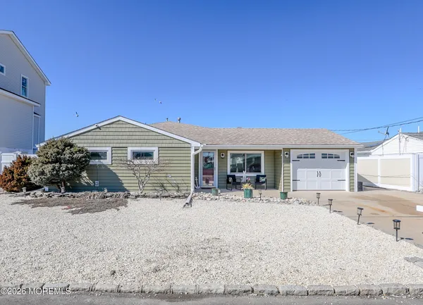 $680,000 | 16 Peg Leg Way, Waretown, NJ 08758