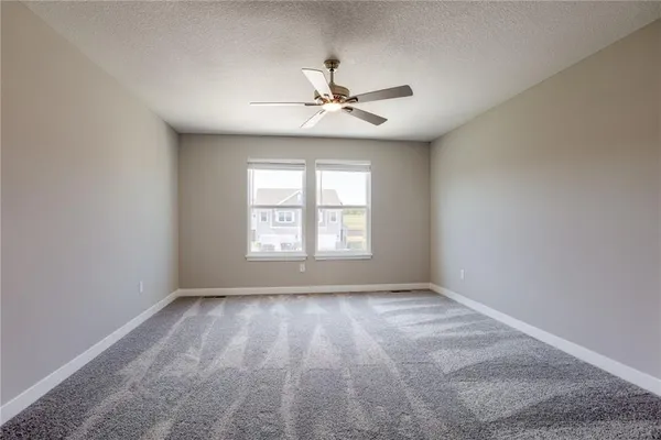 $2,600 | 3717 Southwest Knoxville Court, Lee's Summit, MO 64082