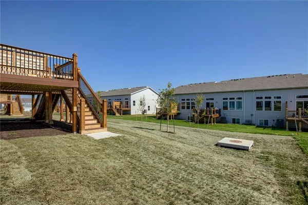 $2,600 | 3717 Southwest Knoxville Court, Lee's Summit, MO 64082