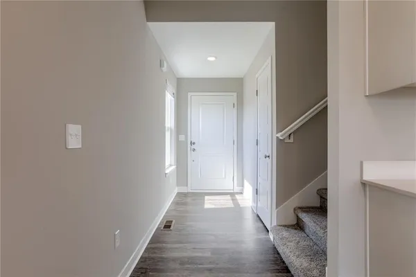 $2,600 | 3717 Southwest Knoxville Court, Lee's Summit, MO 64082