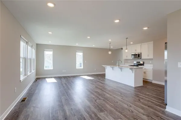 $2,600 | 3717 Southwest Knoxville Court, Lee's Summit, MO 64082