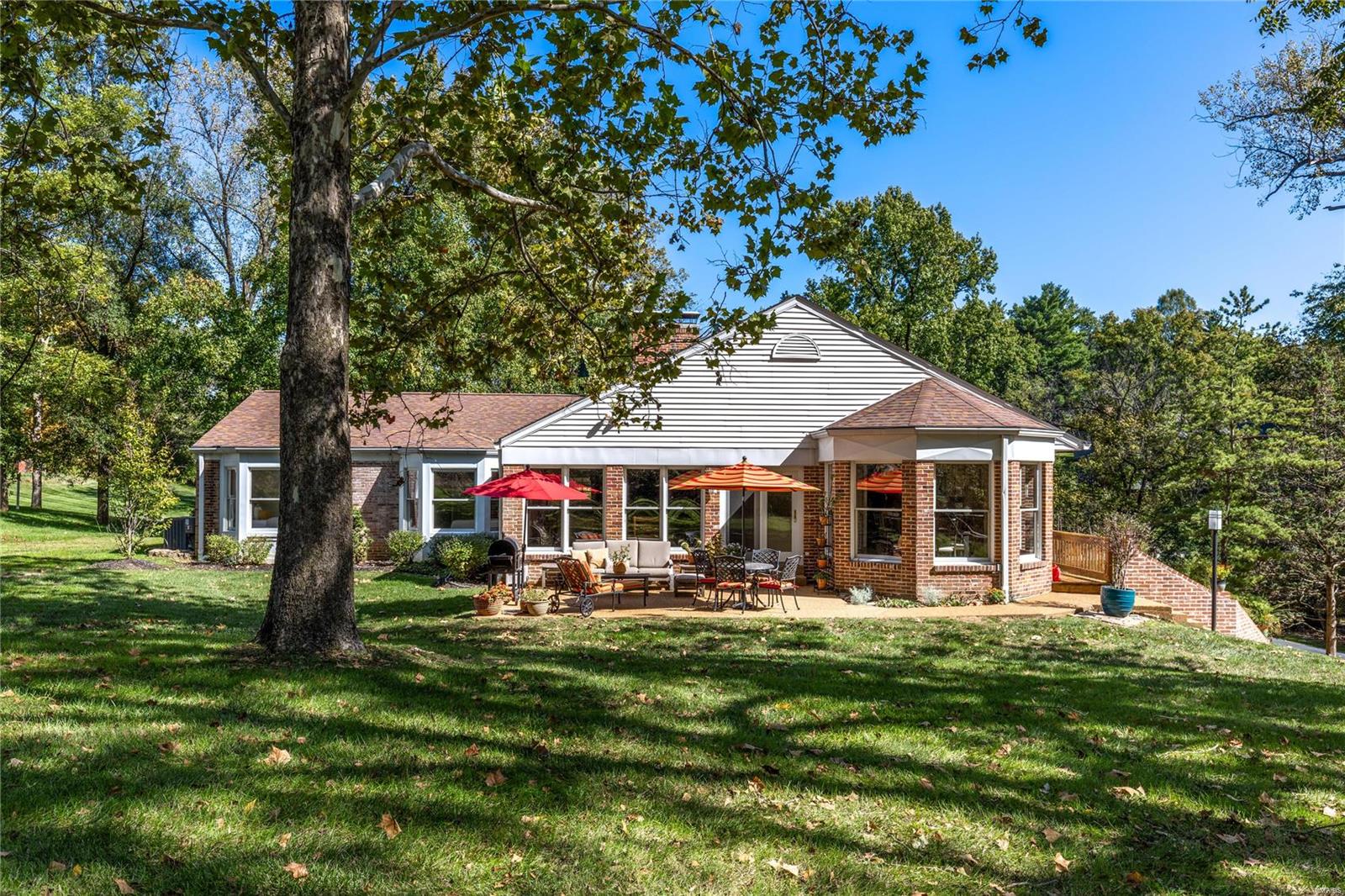 22 Balcon Estates St. Louis, MO 63141 - Photo 4 of 54