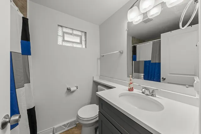 $229,900 | 11616 South Racine Avenue, Chicago, IL 60643