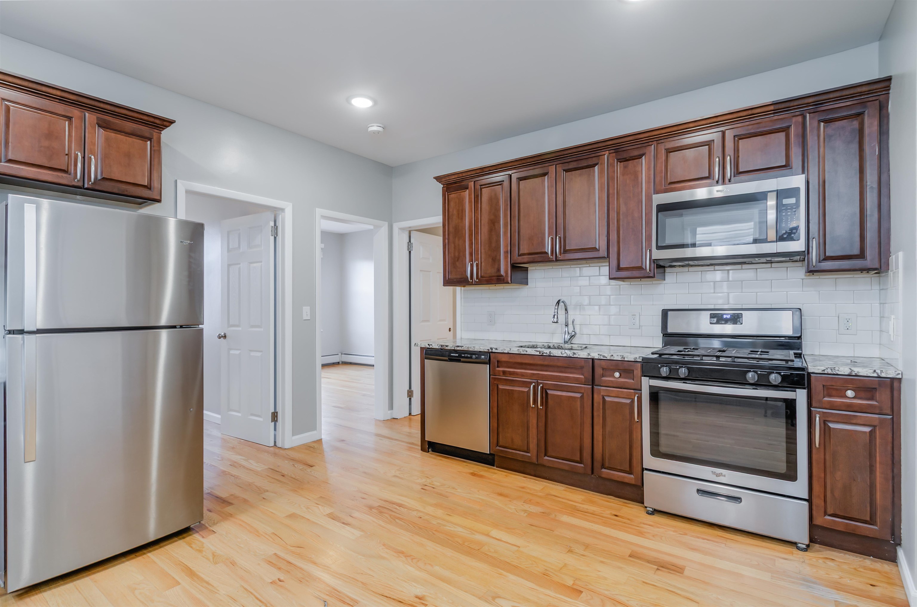 125 West 19th Street, Unit R3 Bayonne, NJ 07002 - Photo 2 of 13