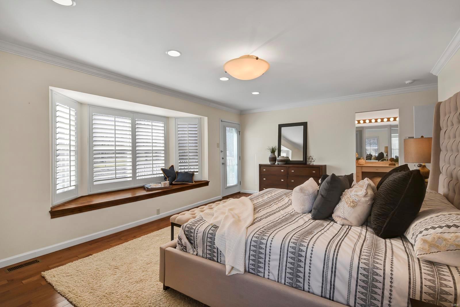951 North Spoede Road Creve Coeur, MO 63146 - Photo 9 of 39 Gallery Image 9