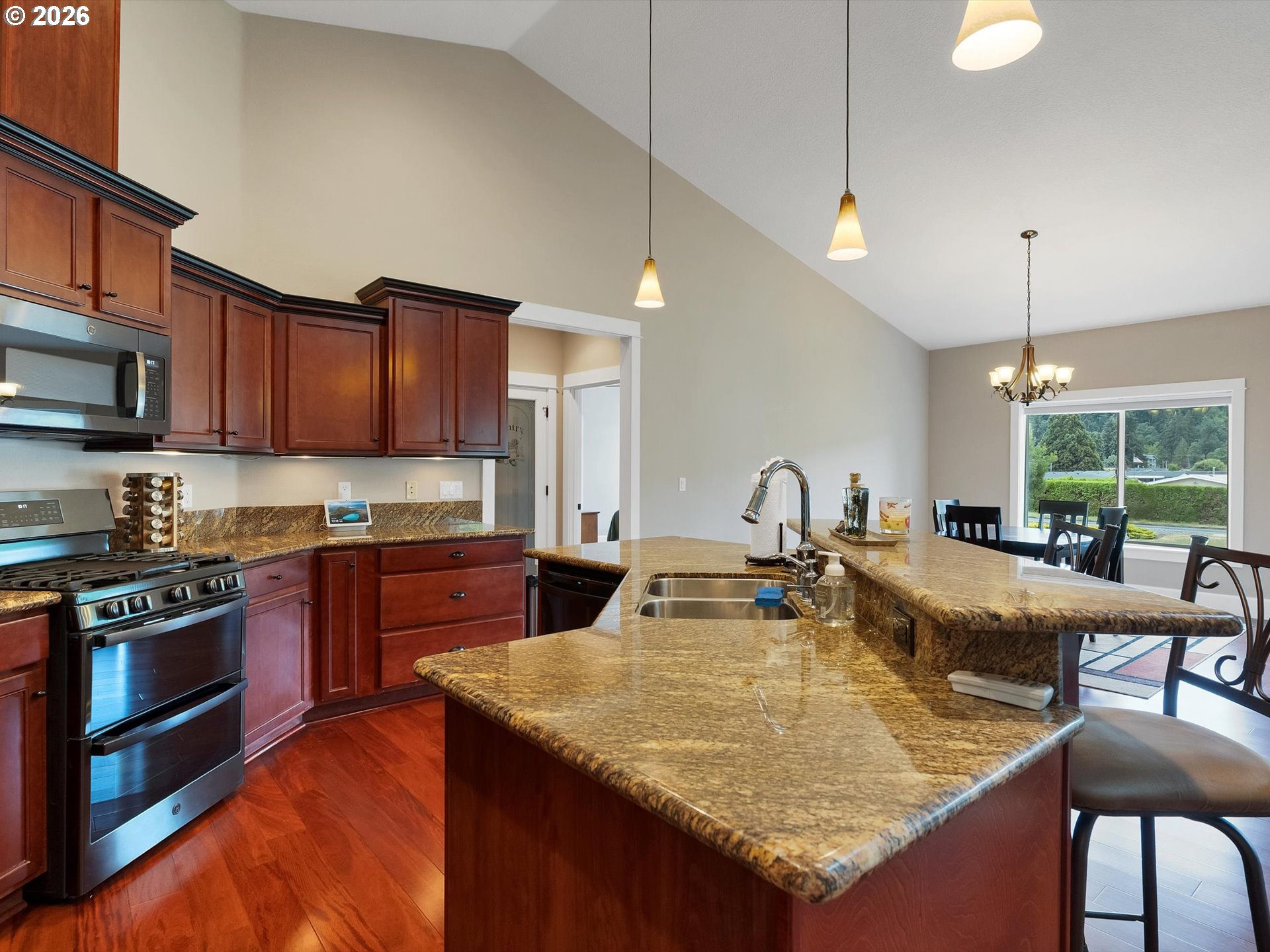 1306 Frontier Street Silverton, OR 97381 - Photo 15 of 46