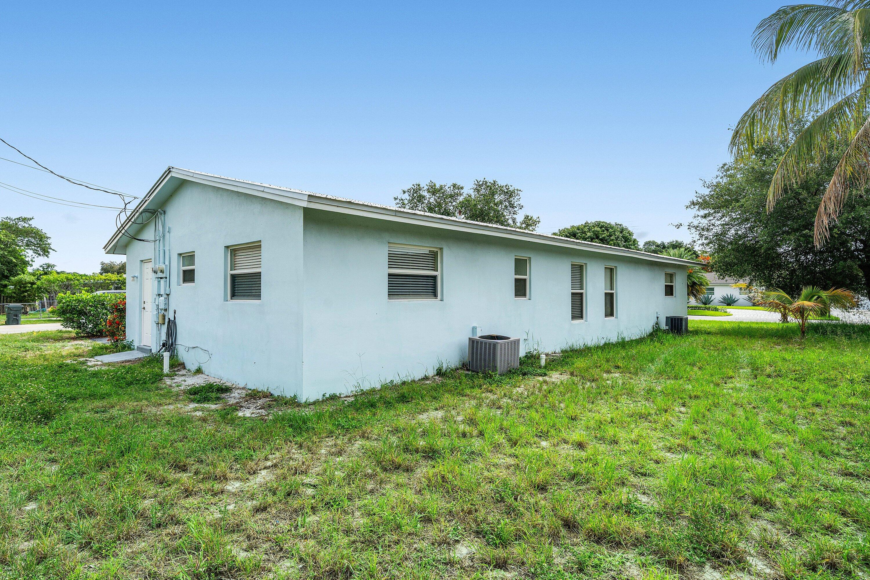 198 Northeast 28th Street Boca Raton, FL 33431 - Photo 18 of 26 196 NE 28th Street (22)
