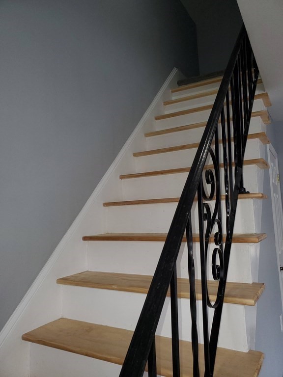 16 Court Street Lowell, MA 01852 - Photo 9 of 14 a view of entryway