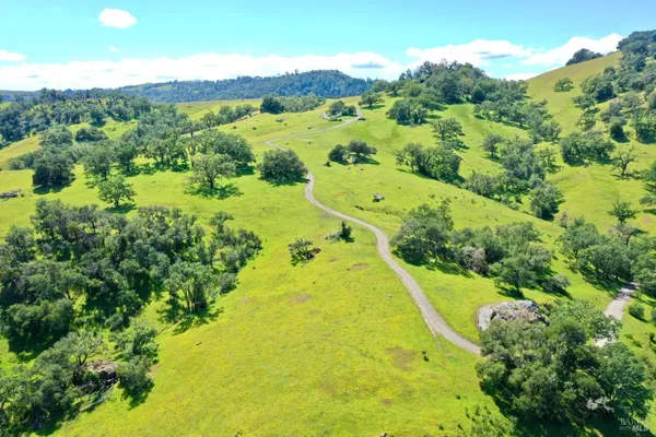 $7,500,000 | 5520 West Soda Rock Lane, Healdsburg, CA 95448
