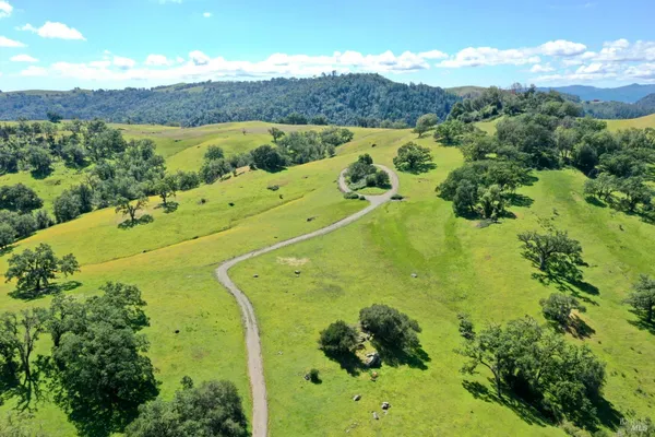$7,500,000 | 5520 West Soda Rock Lane, Healdsburg, CA 95448
