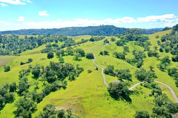 $7,500,000 | 5520 West Soda Rock Lane, Healdsburg, CA 95448