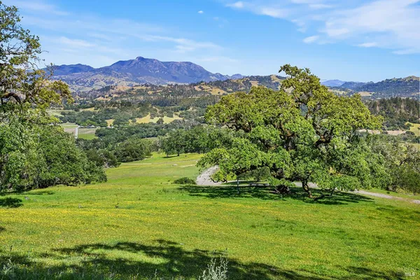$7,500,000 | 5520 West Soda Rock Lane, Healdsburg, CA 95448