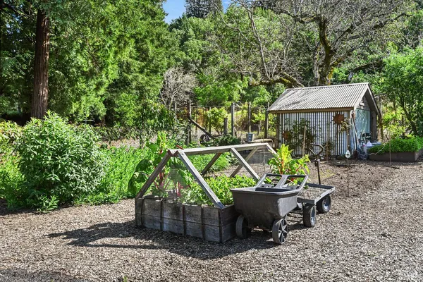 $7,500,000 | 5520 West Soda Rock Lane, Healdsburg, CA 95448