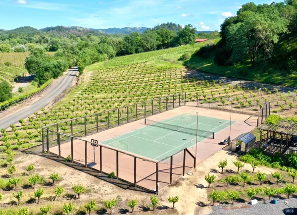$7,500,000 | 5520 West Soda Rock Lane, Healdsburg, CA 95448