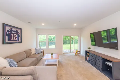 $1,100,000 | 11 Albie Drive, Mountain Lakes, NJ 07046