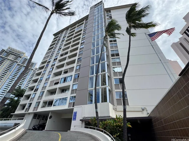 $3,450 | 1676 Ala Moana Boulevard, Unit 203, Honolulu, HI 96815