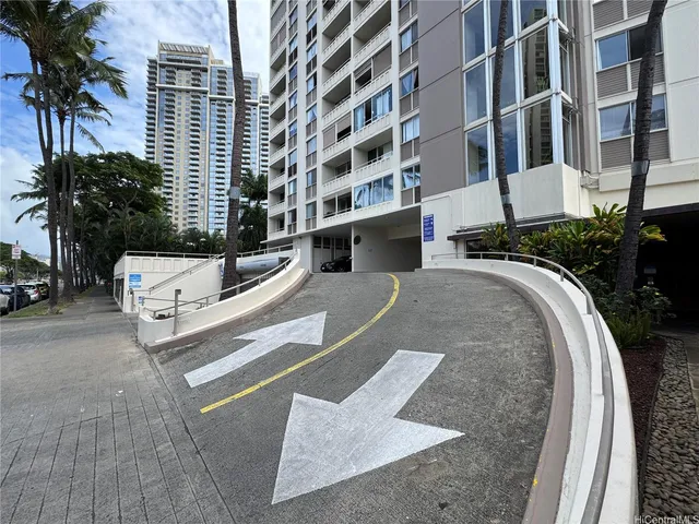 $3,450 | 1676 Ala Moana Boulevard, Unit 203, Honolulu, HI 96815