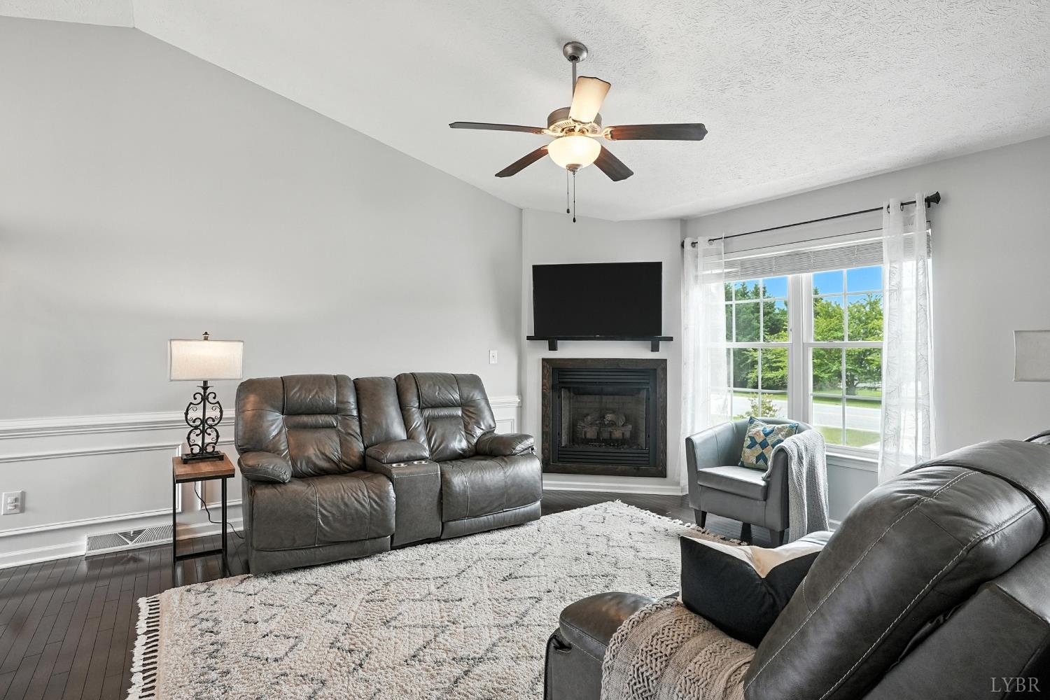 4086 Thomas Jefferson Road Forest, VA 24551 - Photo 4 of 48 Gallery Image 4