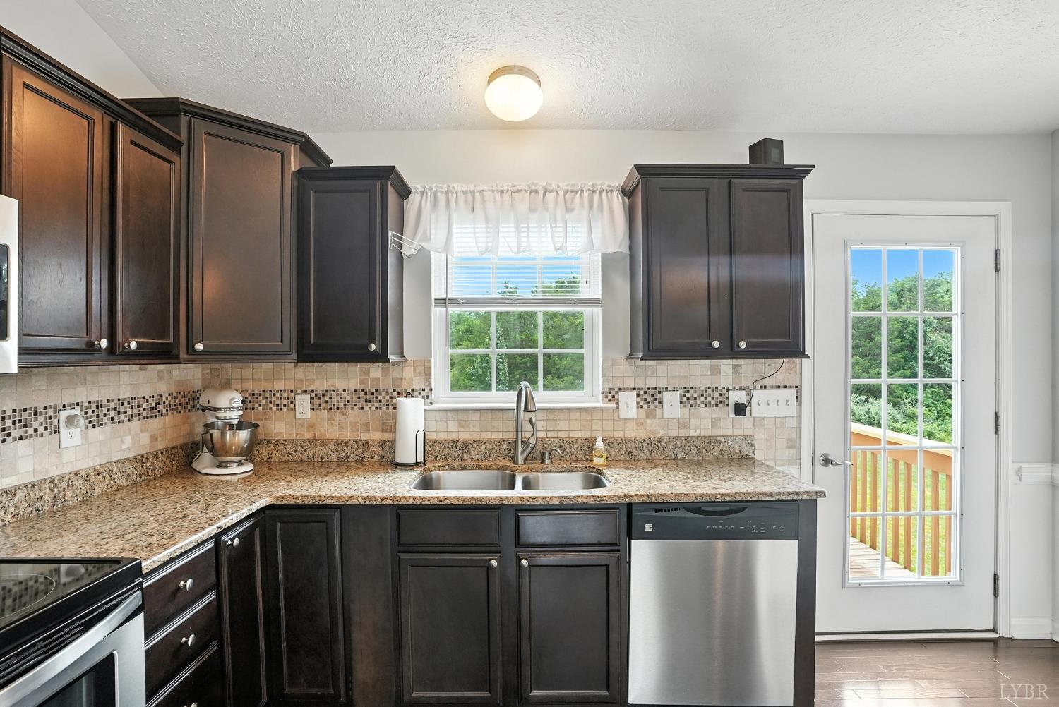 4086 Thomas Jefferson Road Forest, VA 24551 - Photo 7 of 48 Gallery Image 7