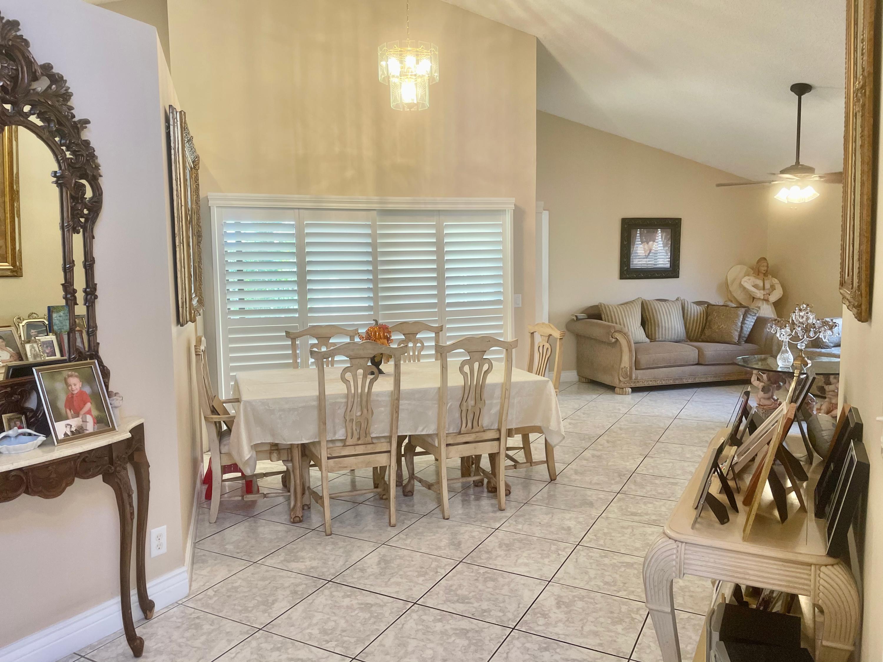 22433 Tuna Place Boca Raton, FL 33428 - Photo 2 of 18 IMG_0667