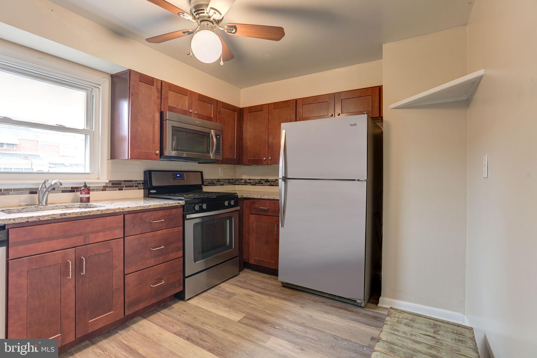 5639 Chelwynd Road Halethorpe, MD 21227 - Photo 11 of 35 Kitchen