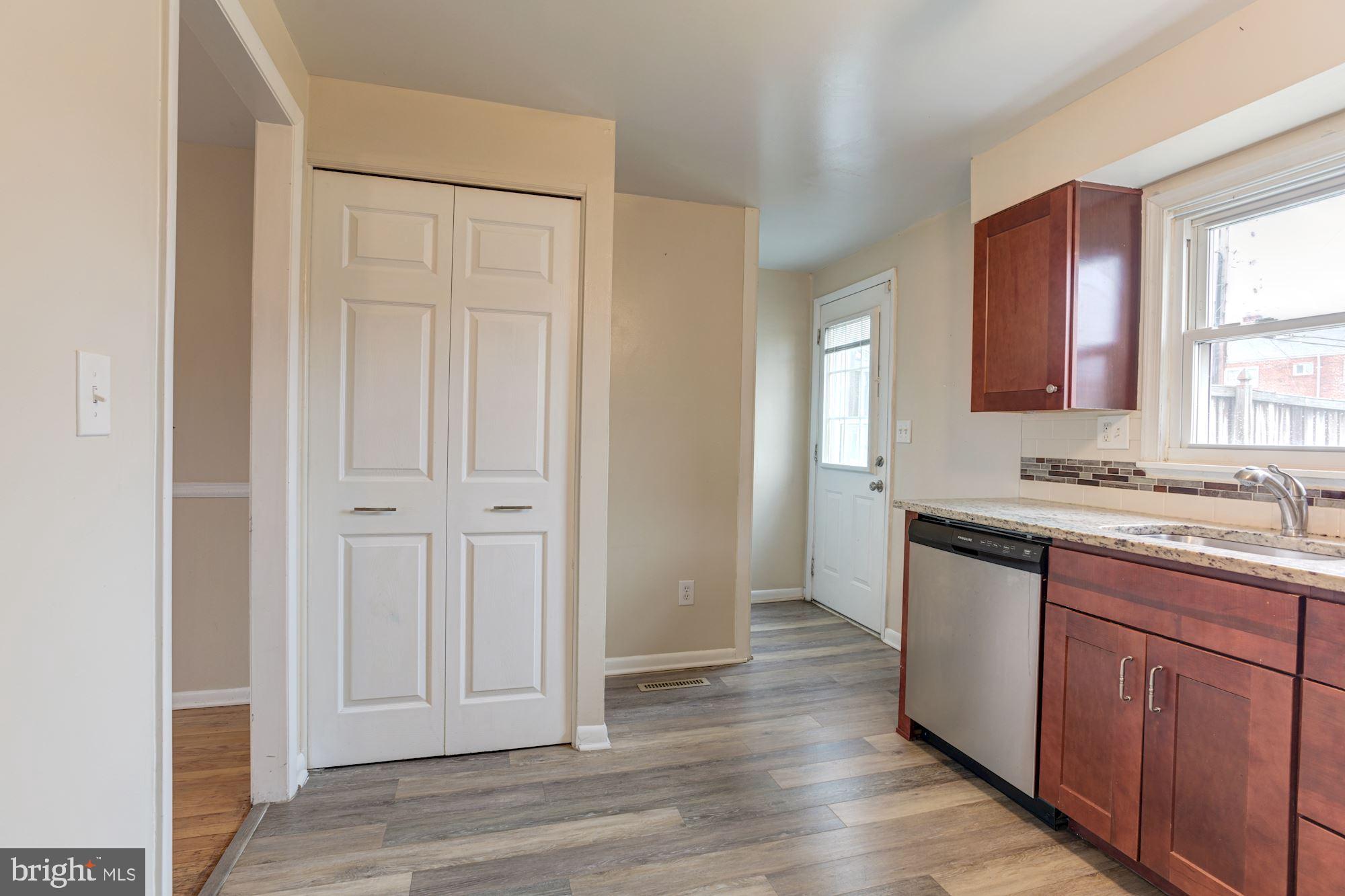 5639 Chelwynd Road Halethorpe, MD 21227 - Photo 12 of 35 Kitchen
