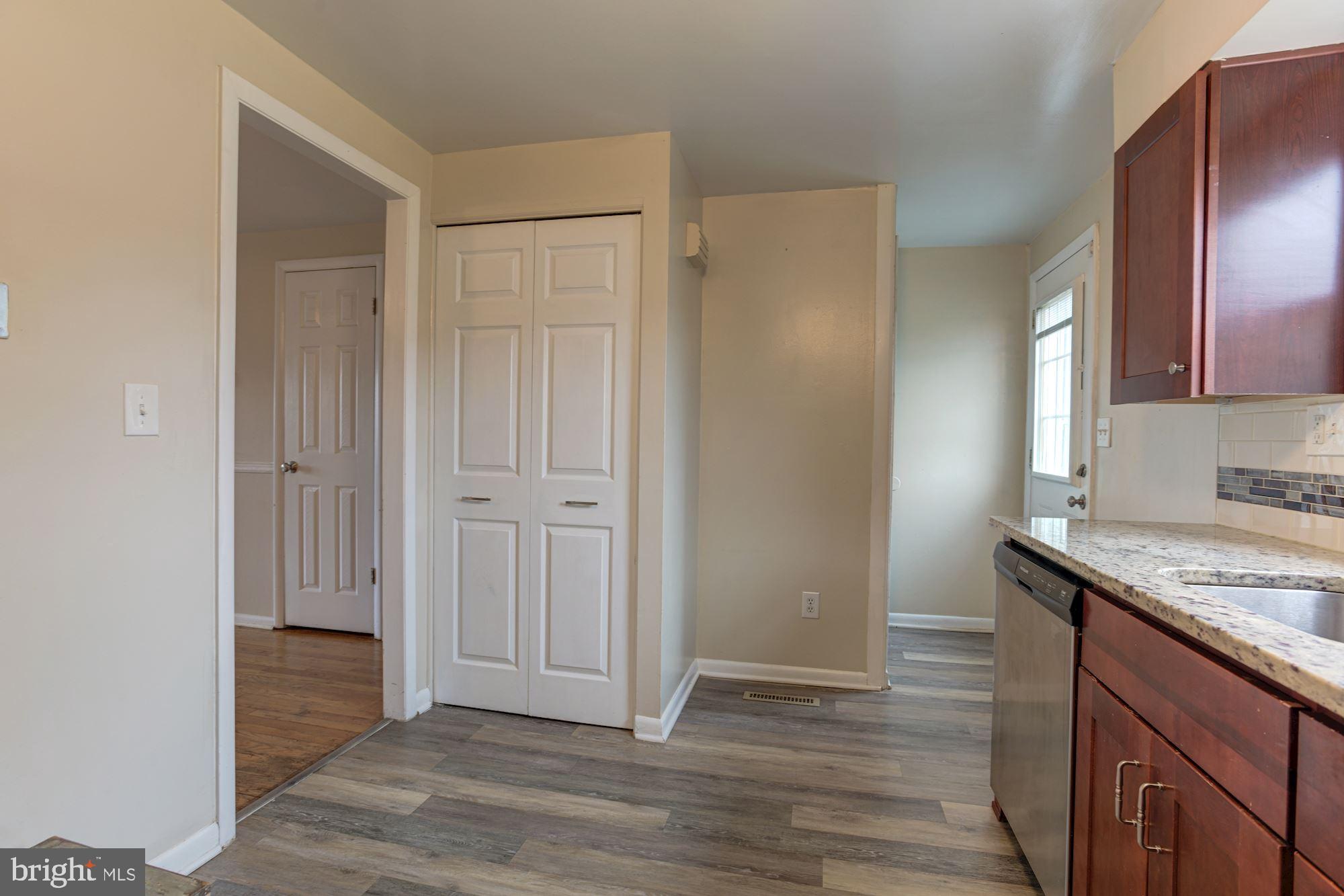 5639 Chelwynd Road Halethorpe, MD 21227 - Photo 13 of 35 Kitchen