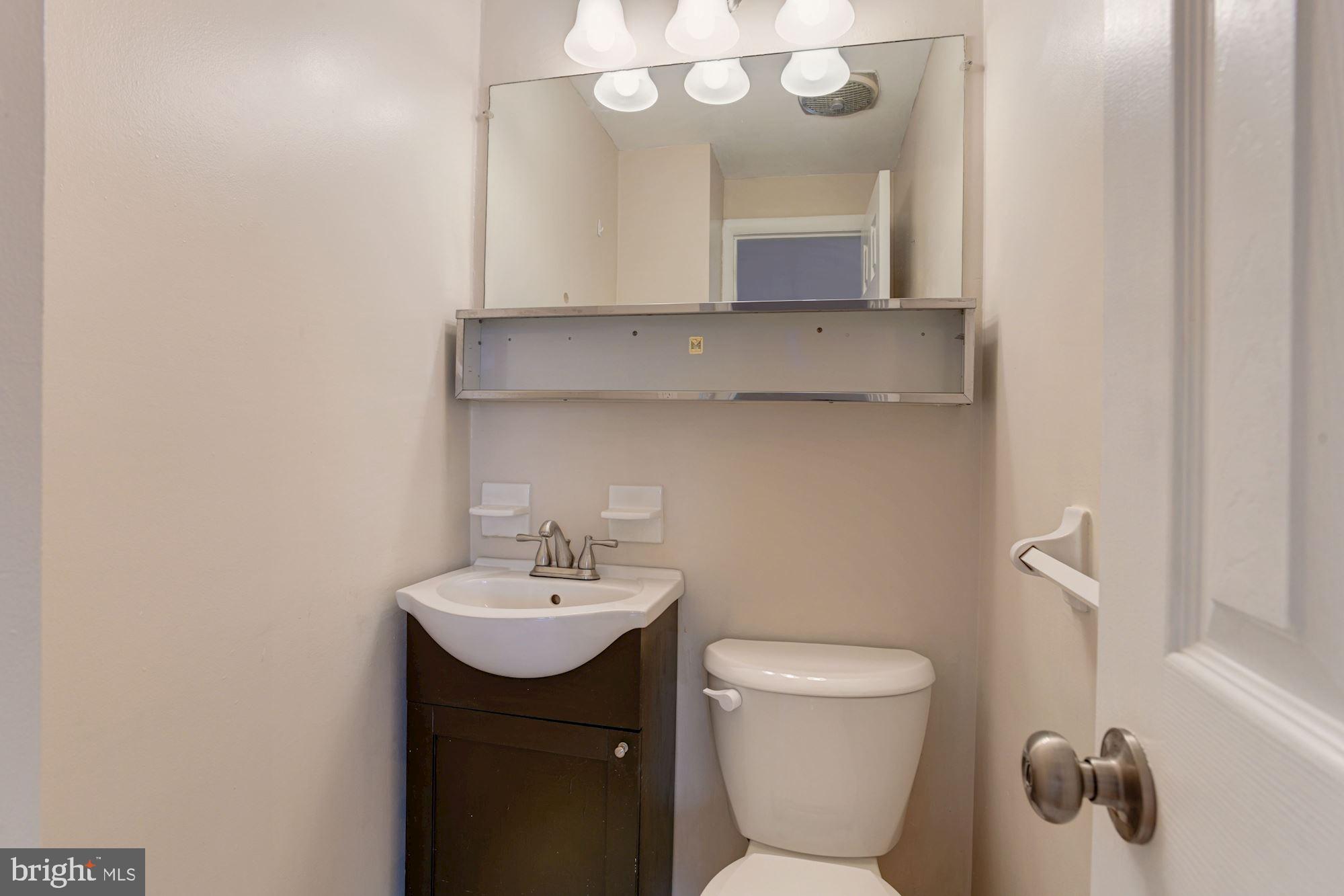 5639 Chelwynd Road Halethorpe, MD 21227 - Photo 17 of 35 En-Suite Bath