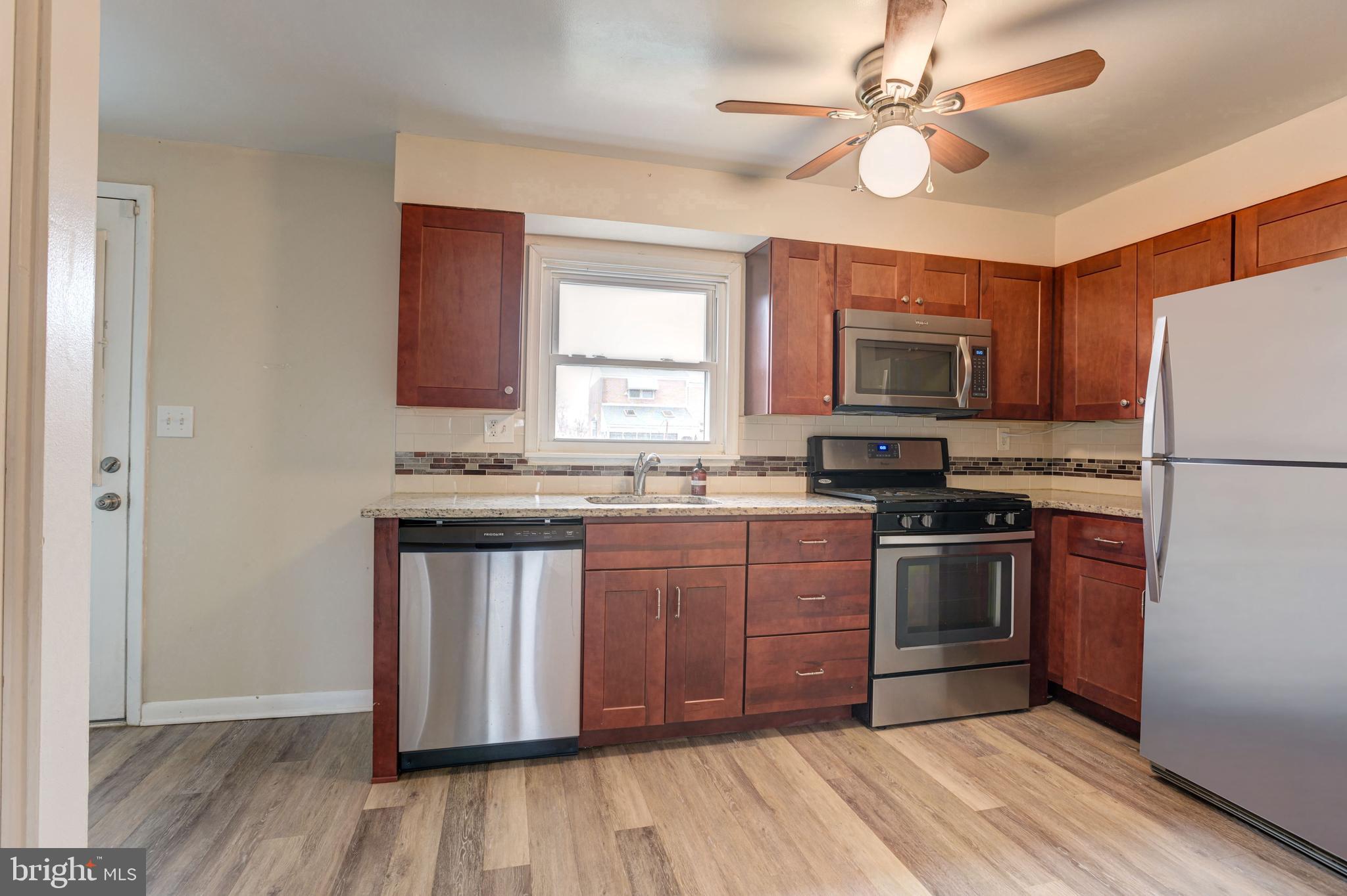 5639 Chelwynd Road Halethorpe, MD 21227 - Photo 9 of 35 Kitchen