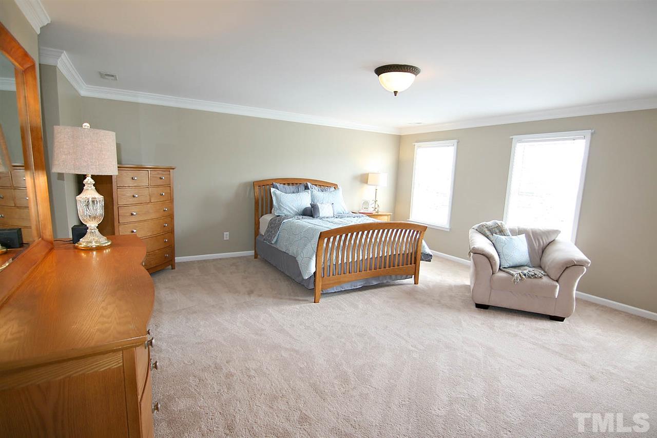 10710 Longholme Way Raleigh, NC 27614 - Photo 12 of 25 Gallery Image 12