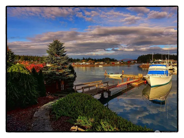 $800,000 | 858 Kalispell Drive, La Conner, WA 98257