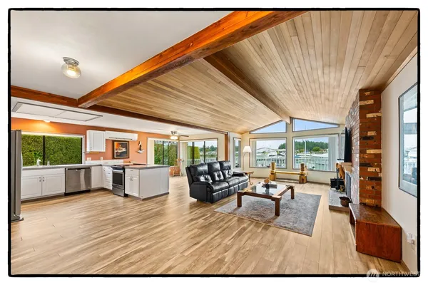 $775,000 | 858 Kalispell Drive, La Conner, WA 98257