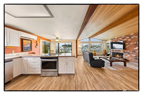 $775,000 | 858 Kalispell Drive, La Conner, WA 98257