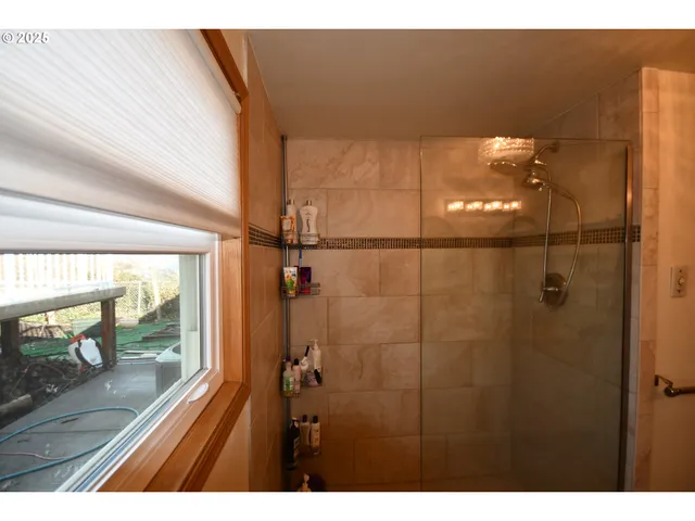 $395,000 | 1613 Oregon Street, The Dalles, OR 97058