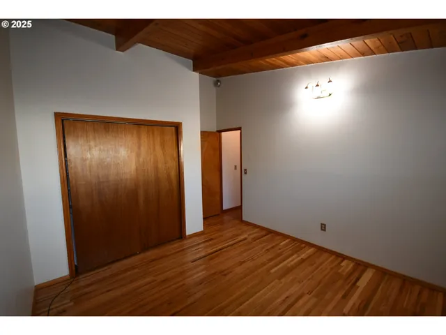 $395,000 | 1613 Oregon Street, The Dalles, OR 97058