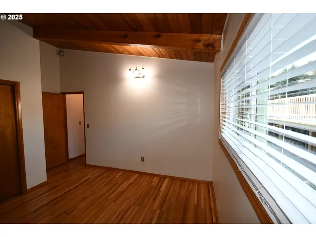 $395,000 | 1613 Oregon Street, The Dalles, OR 97058