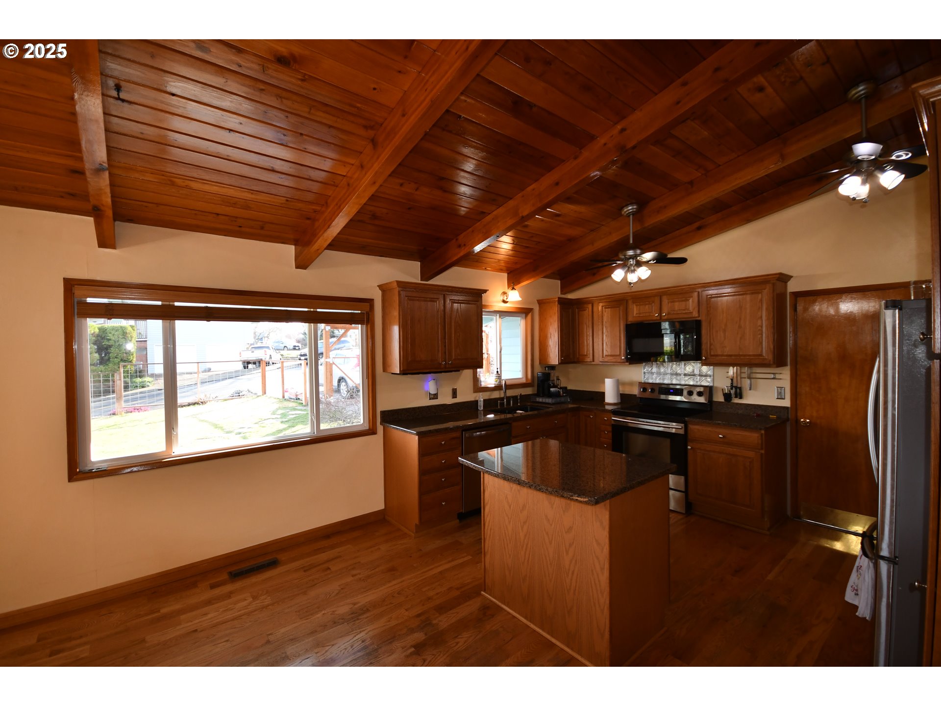 1613 Oregon Street The Dalles, OR 97058 - Photo 29 of 32