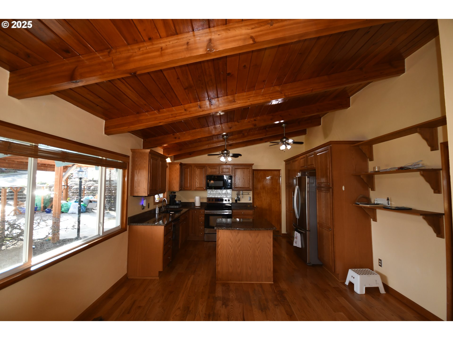 1613 Oregon Street The Dalles, OR 97058 - Photo 30 of 32