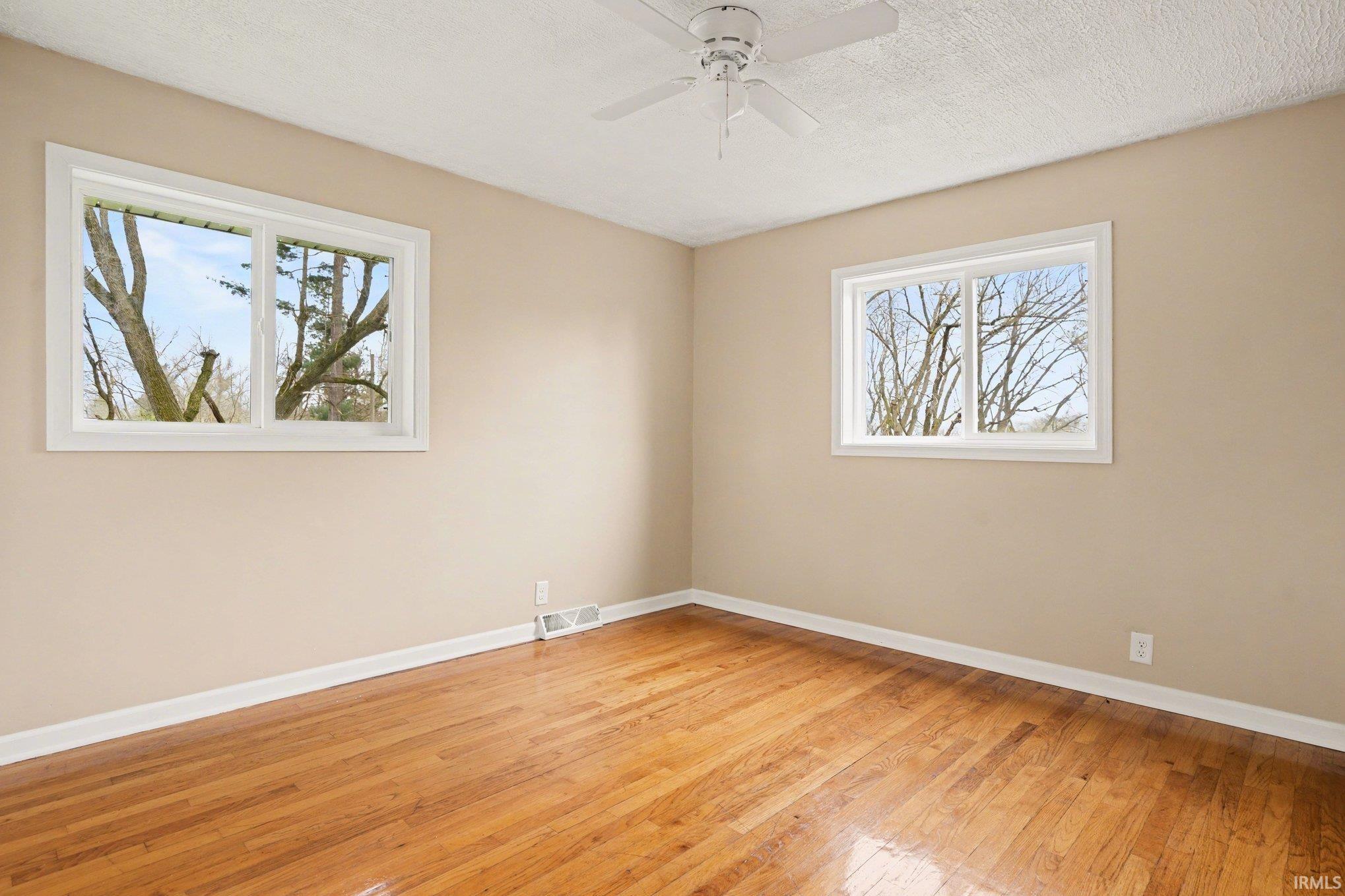 19600 Ruth Avenue South Bend, IN 46614 - Photo 8 of 23 Gallery Image 8