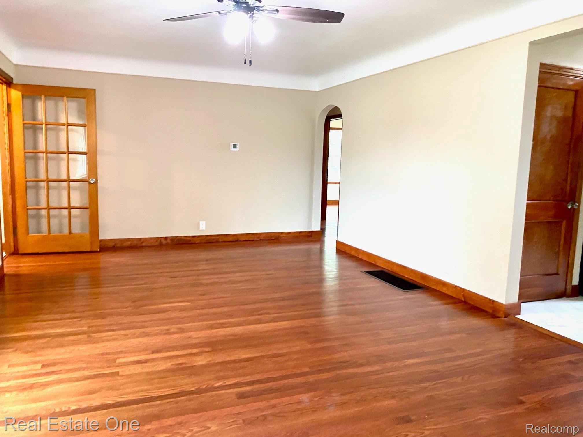 1731 East Wattles Road Troy, MI 48085 - Photo 3 of 17 WATTLES 3.jpg