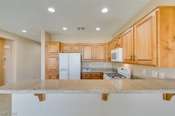 $2,100 | 6290 Majestic Hills Avenue, Las Vegas, NV 89141