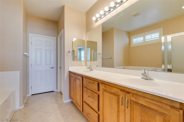 $2,100 | 6290 Majestic Hills Avenue, Las Vegas, NV 89141