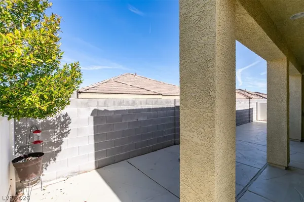 $2,100 | 6290 Majestic Hills Avenue, Las Vegas, NV 89141