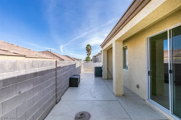 $2,100 | 6290 Majestic Hills Avenue, Las Vegas, NV 89141