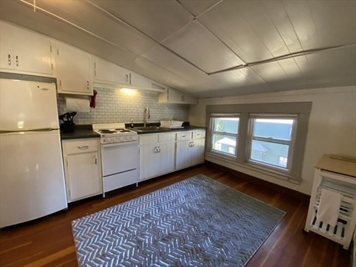 2 Calumet Avenue, Unit 3 Worcester, MA 01606 - Photo 3 of 5
