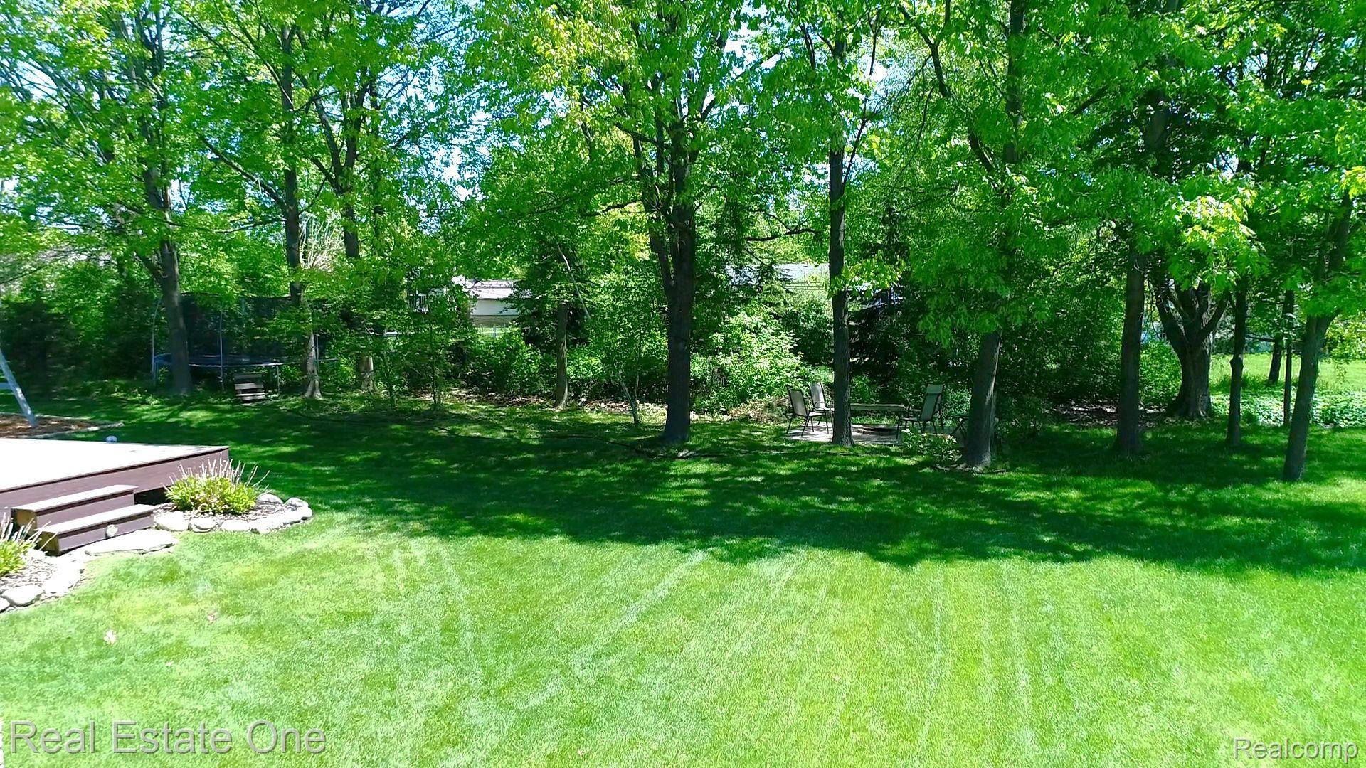 2817 Long Meadow Lane Rochester, MI 48307 - Photo 51 of 57 Gallery Image 51