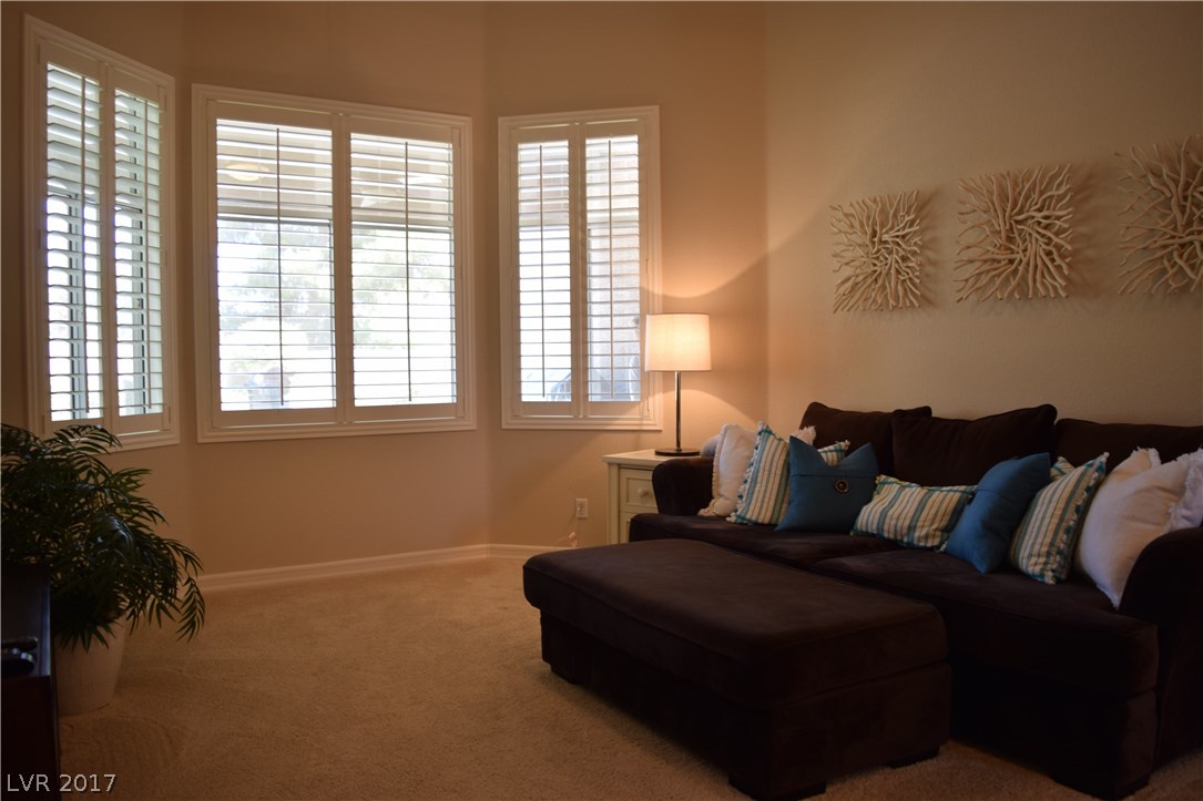 227 Chestnut Ridge Circle Henderson, NV 89012 - Photo 5 of 35 Gallery Image 5